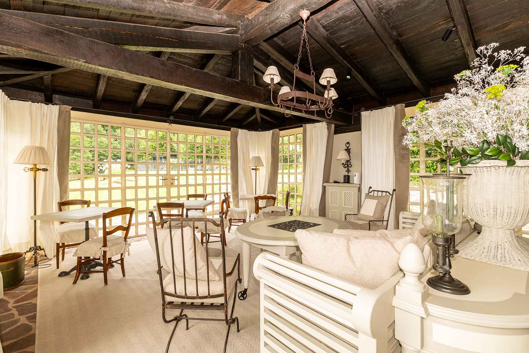 Outdoor Dining-room